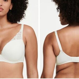 Chantelle Cream Lace Accent Bra